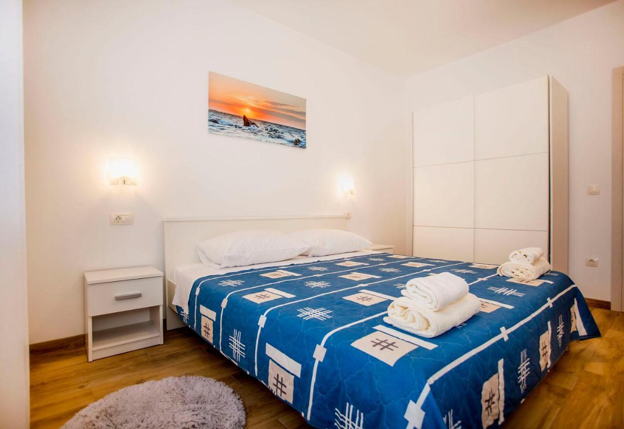 Apartmani Dragica Ρόβινι Εξωτερικό φωτογραφία
