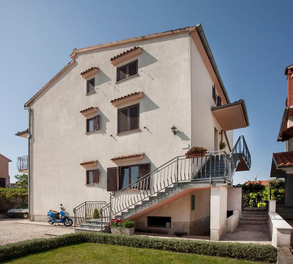 Apartmani Dragica Ρόβινι Εξωτερικό φωτογραφία