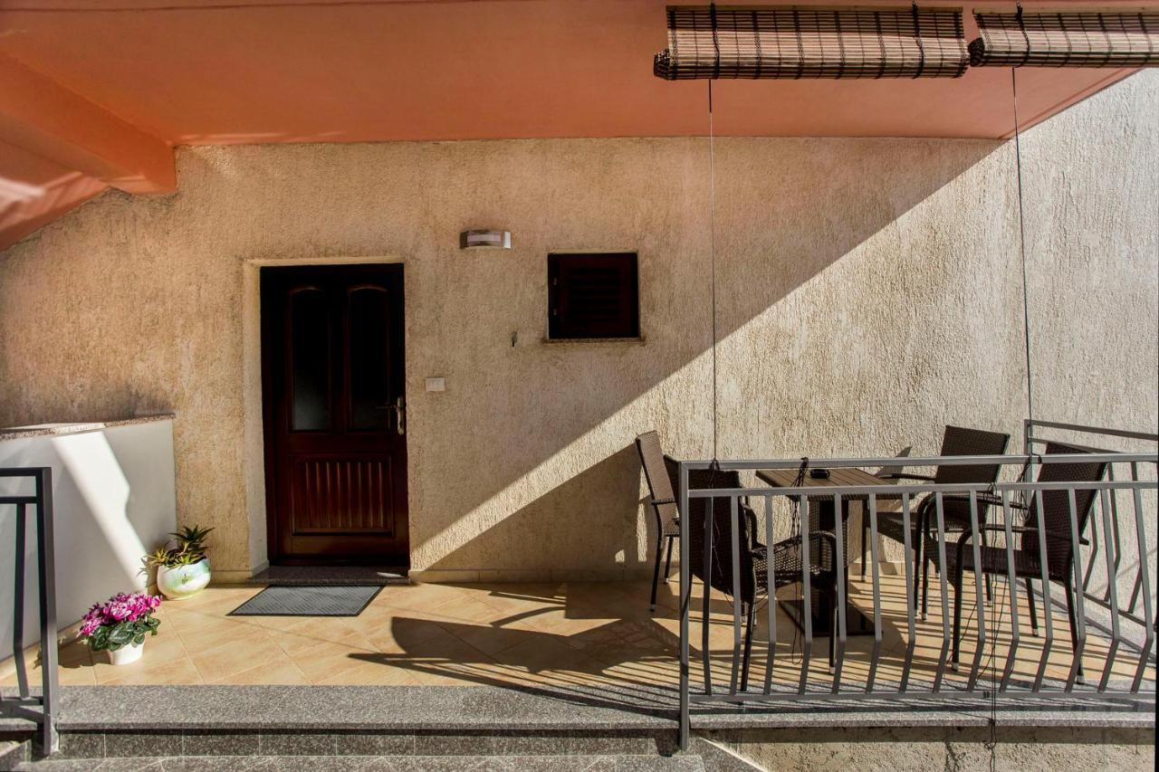 Apartmani Dragica Ρόβινι Εξωτερικό φωτογραφία