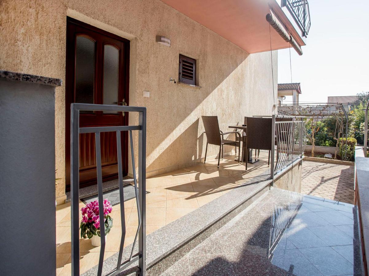 Apartmani Dragica Ρόβινι Εξωτερικό φωτογραφία