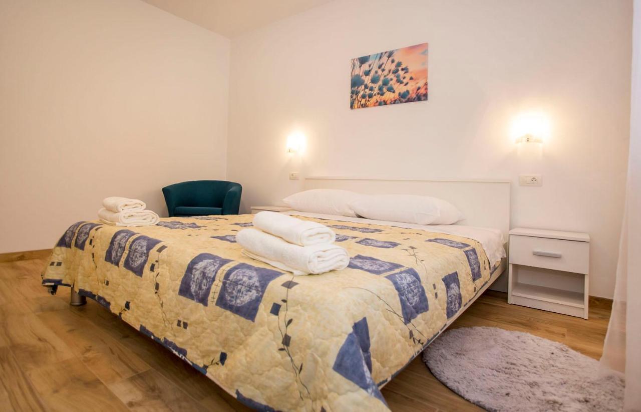 Apartmani Dragica Ρόβινι Εξωτερικό φωτογραφία