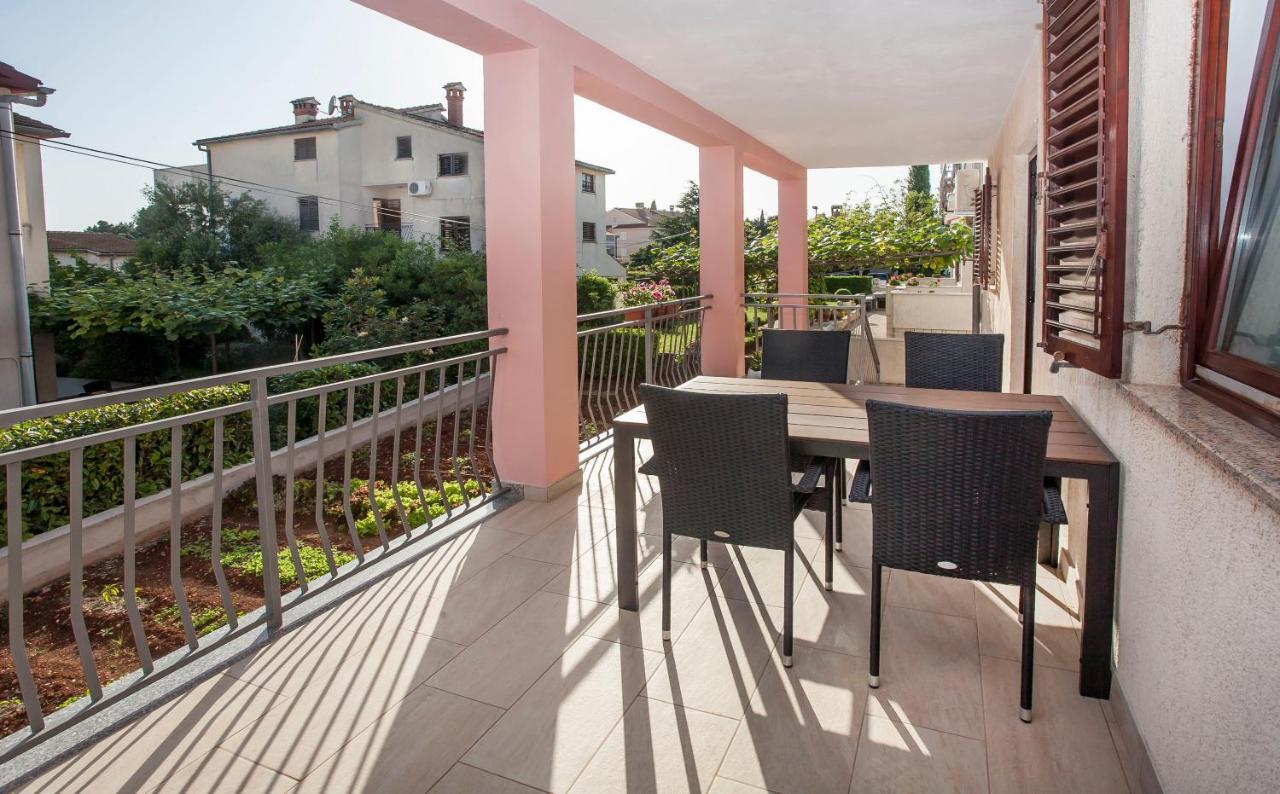 Apartmani Dragica Ρόβινι Εξωτερικό φωτογραφία