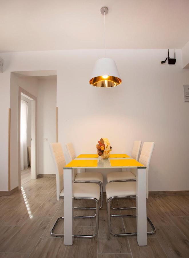 Apartmani Dragica Ρόβινι Εξωτερικό φωτογραφία