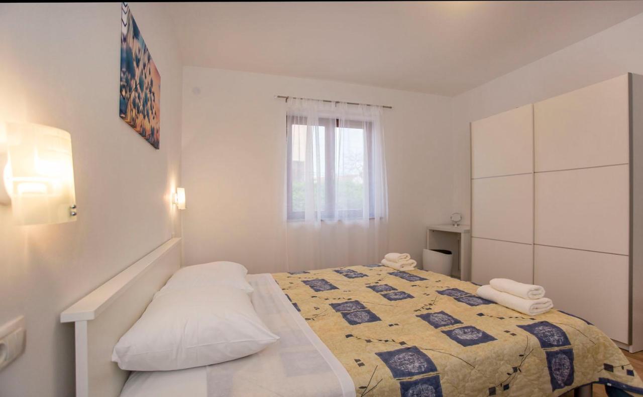 Apartmani Dragica Ρόβινι Εξωτερικό φωτογραφία